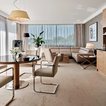 ホテル グランドホテル　ティッフィ 5*