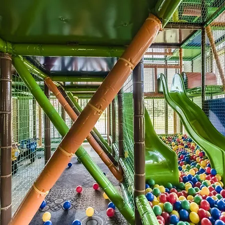 Szálloda Grandhotel Tiffi 5*