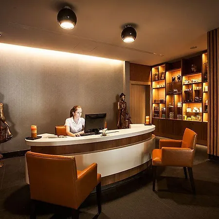 Grandhotel Tiffi Отель