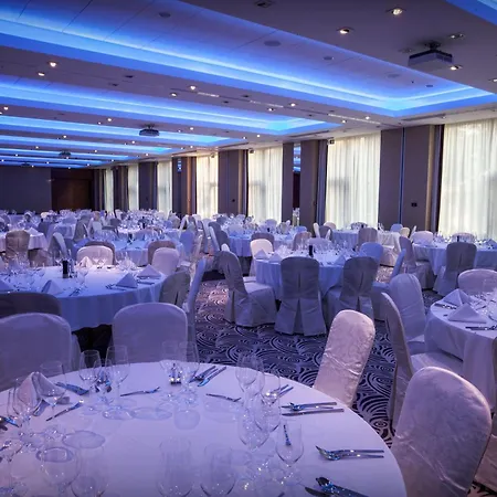 グランドホテル　ティッフィ 5* Iława